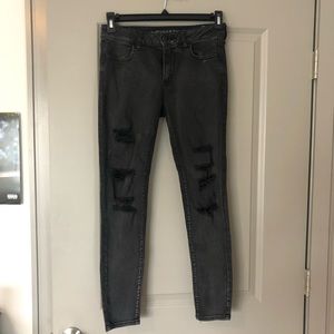 Black Distressed Skinny Jeans / Jeggings